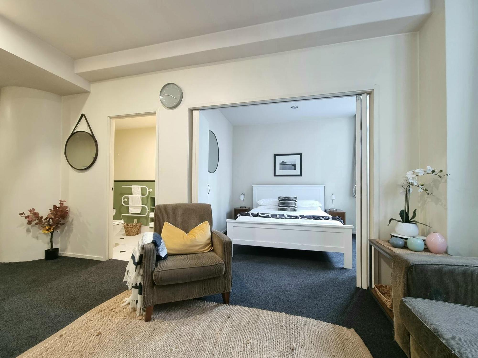 Urban Deco Apartment On Queen Street Auckland Camera foto