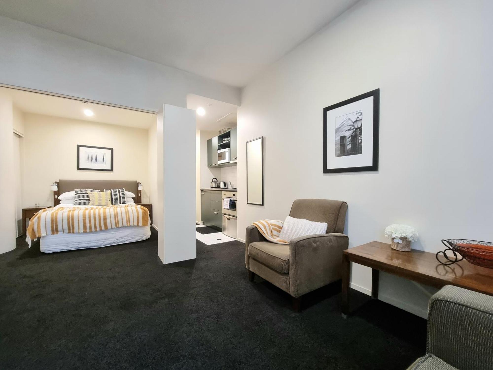 Urban Deco Apartment On Queen Street Auckland Camera foto